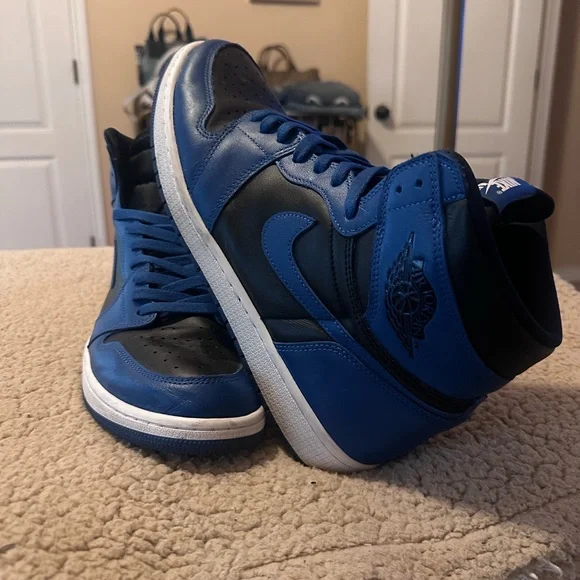 Air Jordan 1 Retro High OG 'Royal' 2017 - Picture 5 of 6